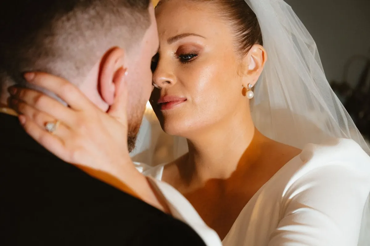 Lucy & Barry’s Winter Wedding at Clonabreany House