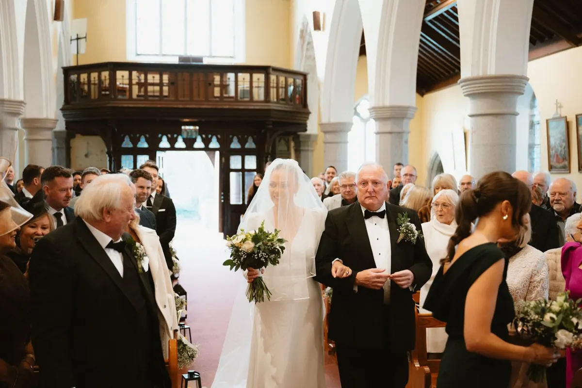 Lucy & Barry’s Winter Wedding at Clonabreany House