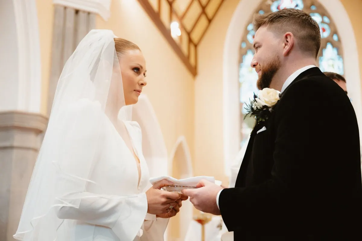 Lucy & Barry’s Winter Wedding at Clonabreany House