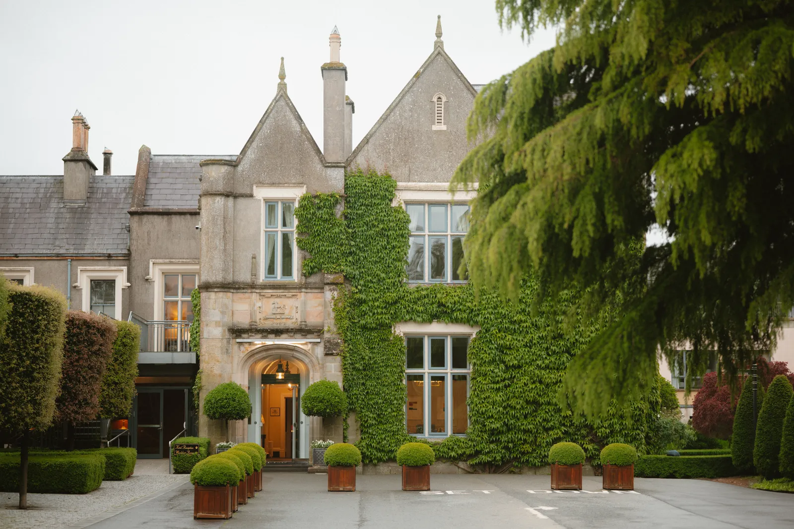 Ballymascanlon exterior